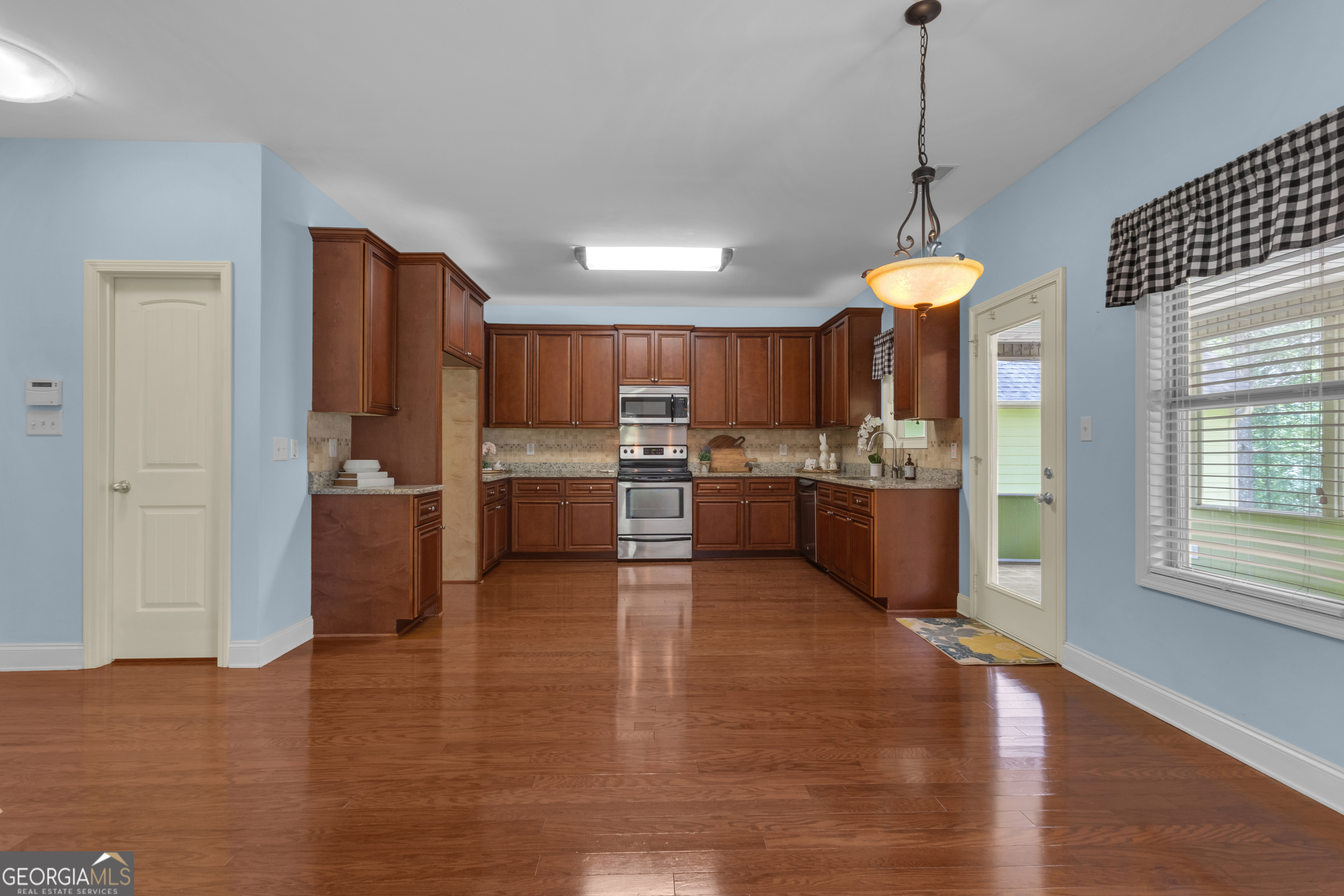 495 George Coggin Road Property Photo 18