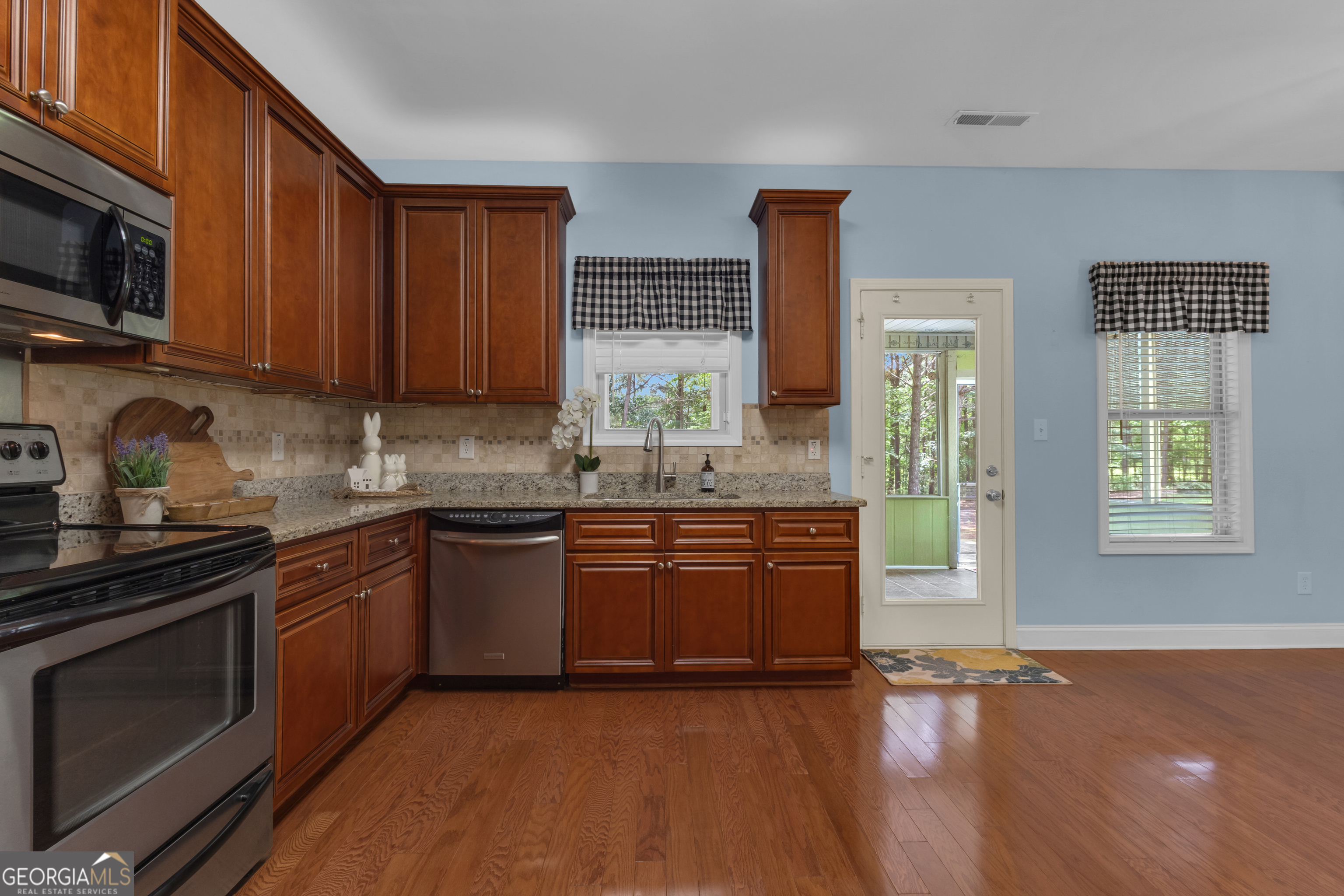 495 George Coggin Road Property Photo 22