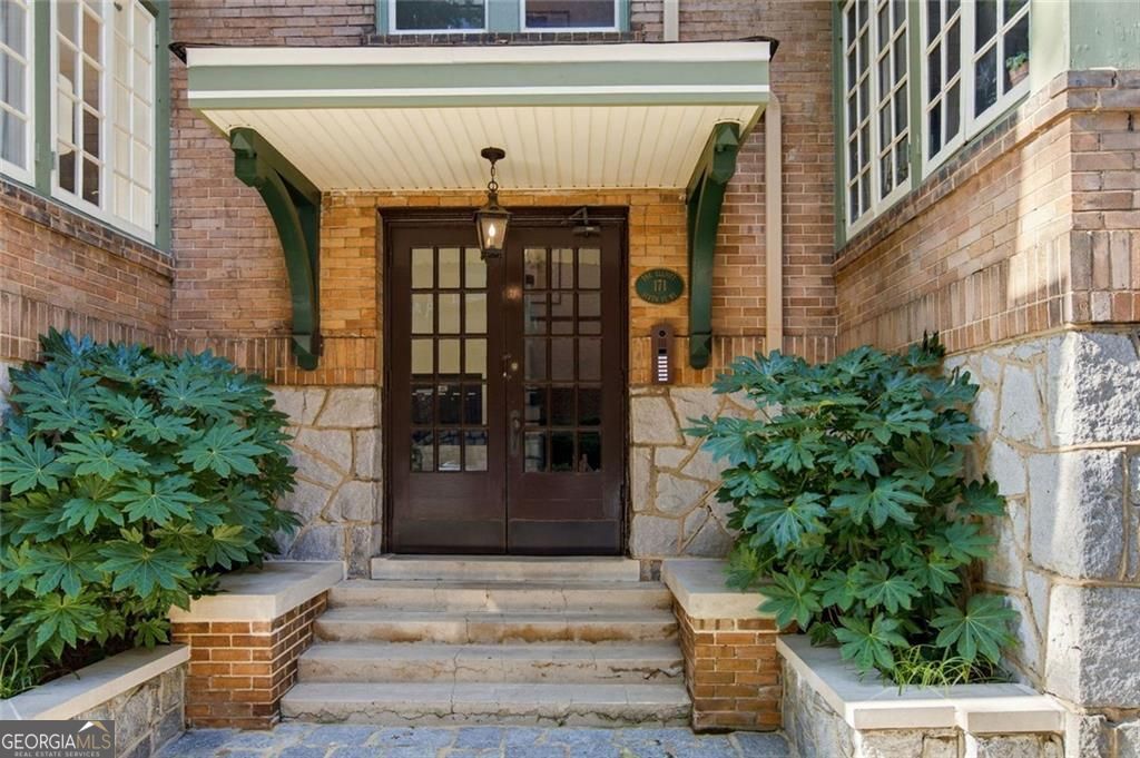 171 6th Street Ne # 10 Property Photo 6