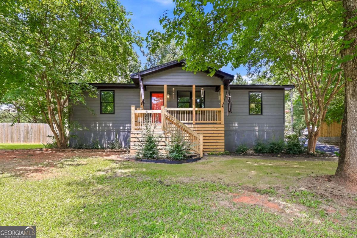 101 Fairlane Court Property Photo 1