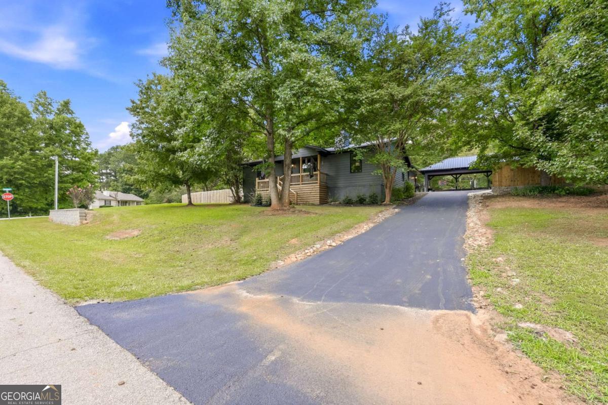 101 Fairlane Court Property Photo 4