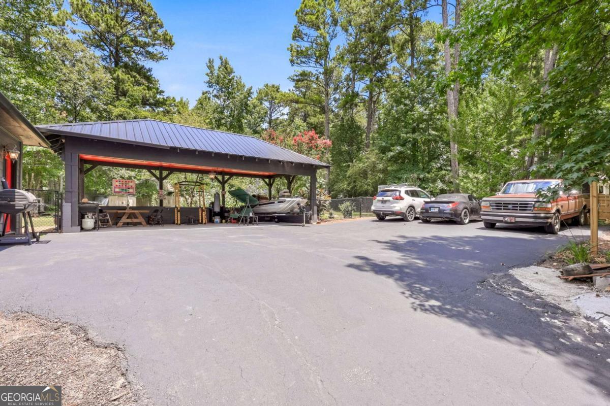 101 Fairlane Court Property Photo 10