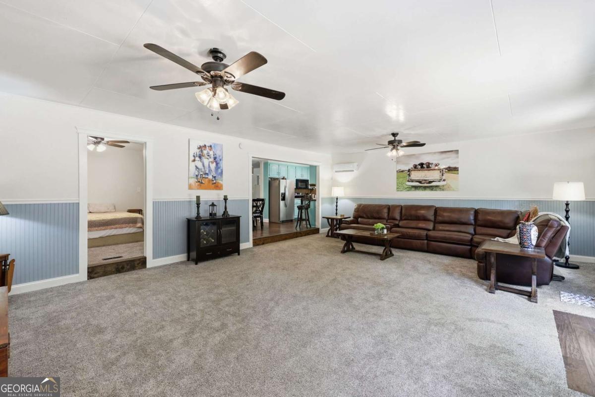 101 Fairlane Court Property Photo 32