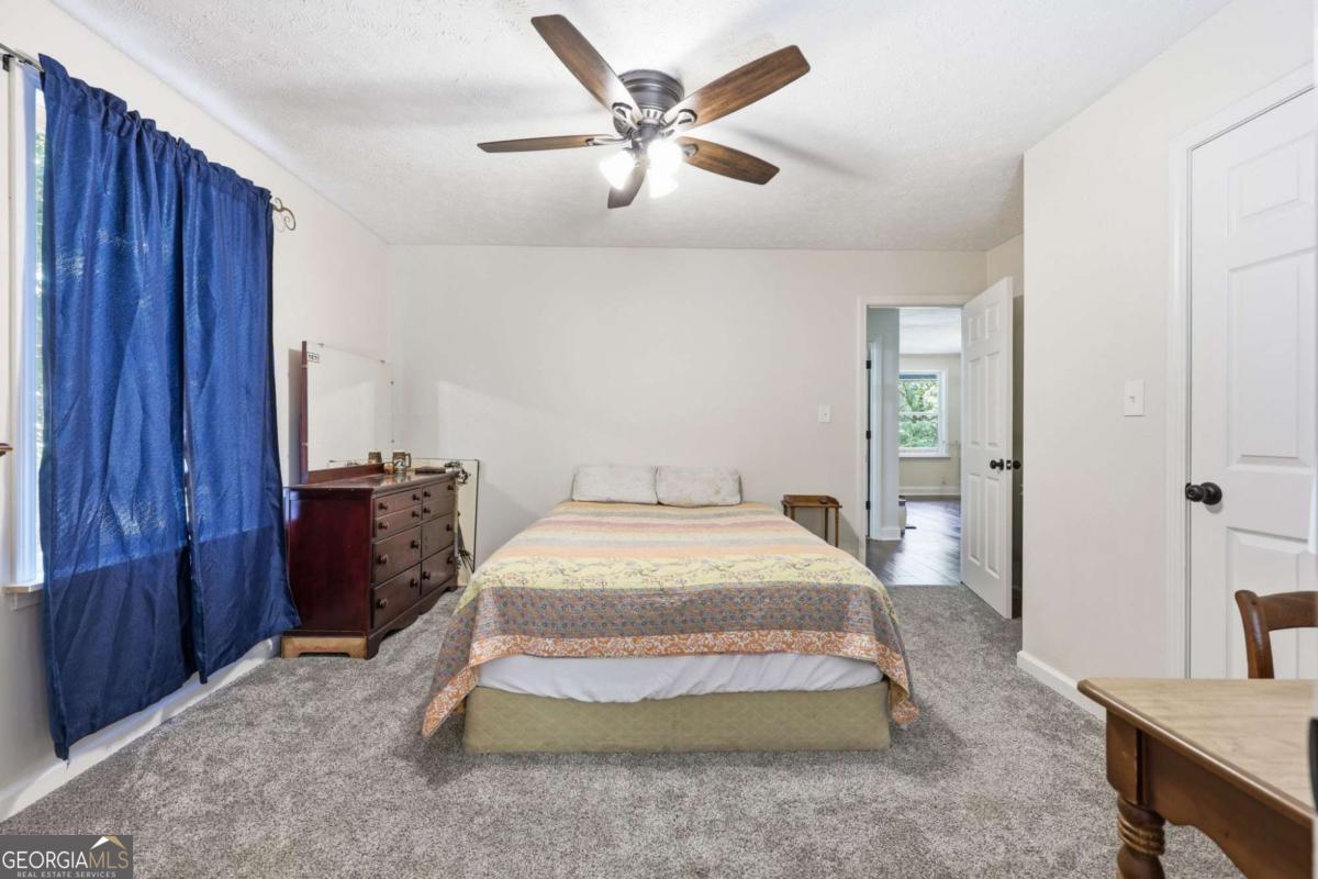 101 Fairlane Court Property Photo 33