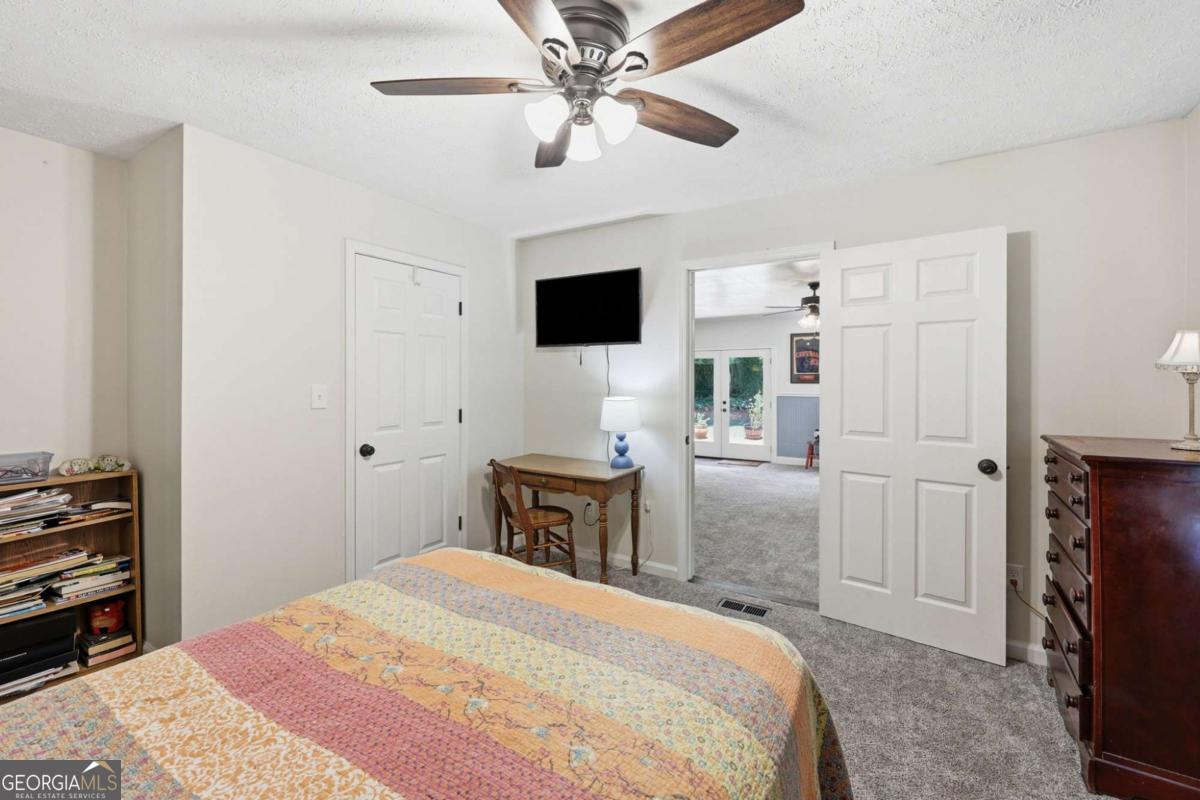 101 Fairlane Court Property Photo 34