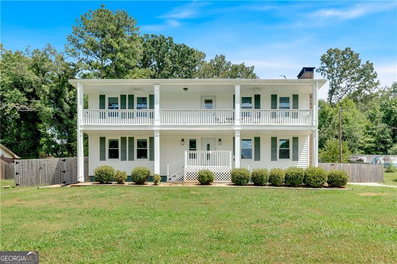 32 Baker Road SE Property Photo 1