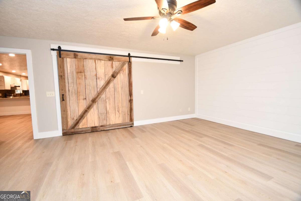 257 Lake Place Drive Property Photo 19