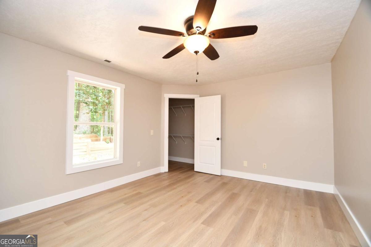 257 Lake Place Drive Property Photo 30
