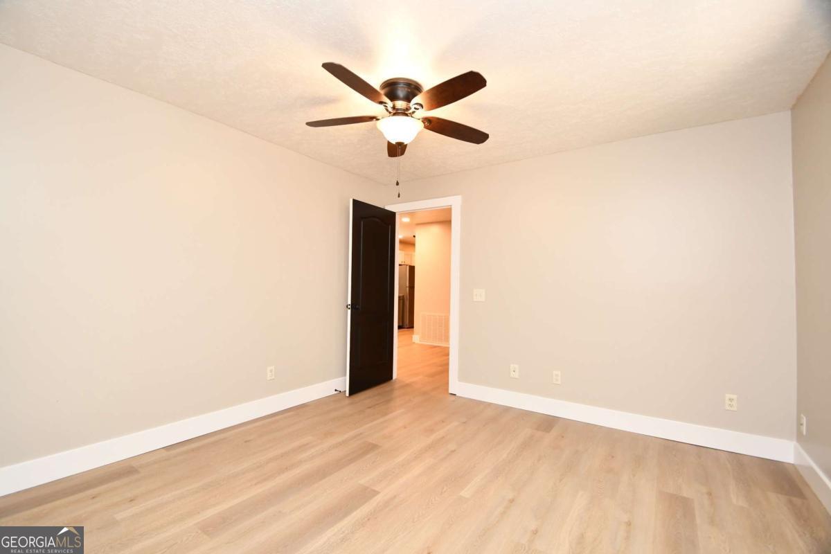 257 Lake Place Drive Property Photo 31