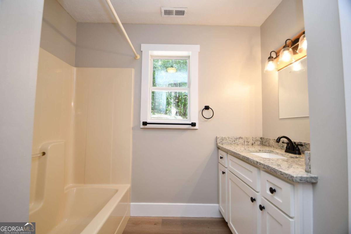 257 Lake Place Drive Property Photo 33