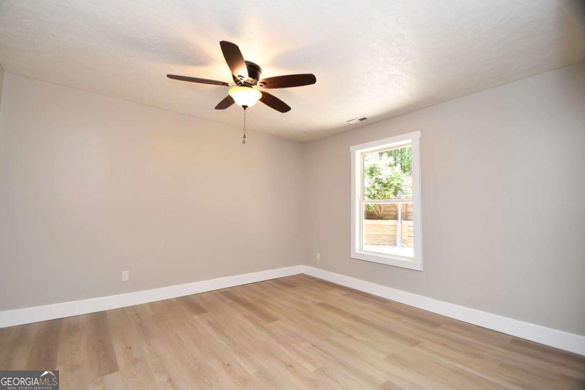 257 Lake Place Drive Property Photo 34