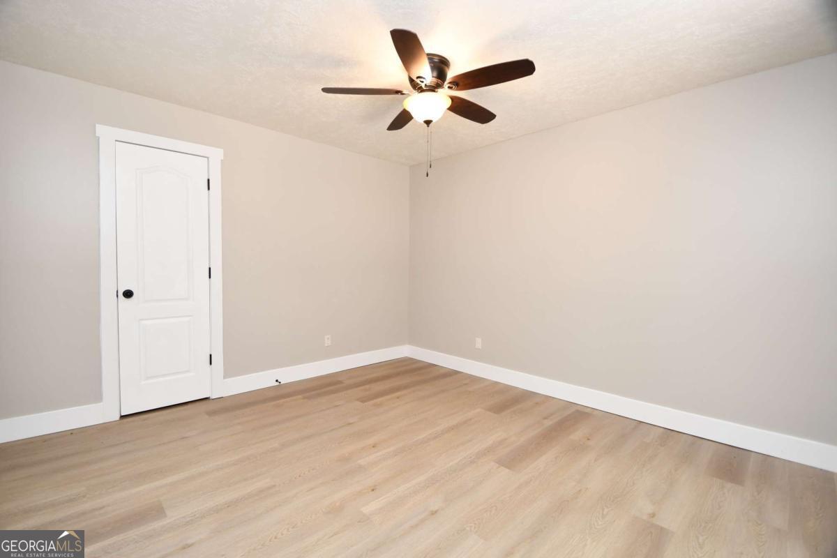 257 Lake Place Drive Property Photo 35