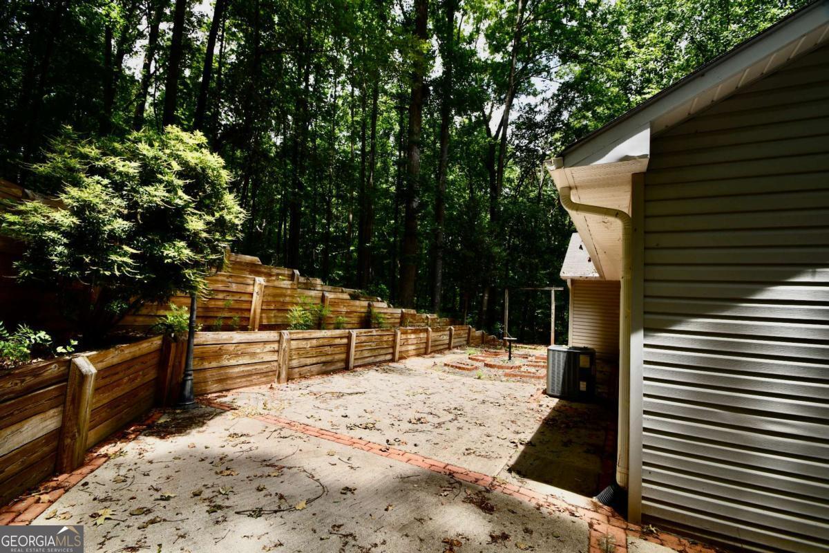 257 Lake Place Drive Property Photo 37