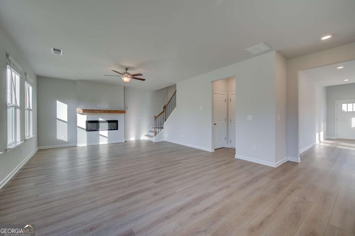 219 St Annes Place Property Photo 13