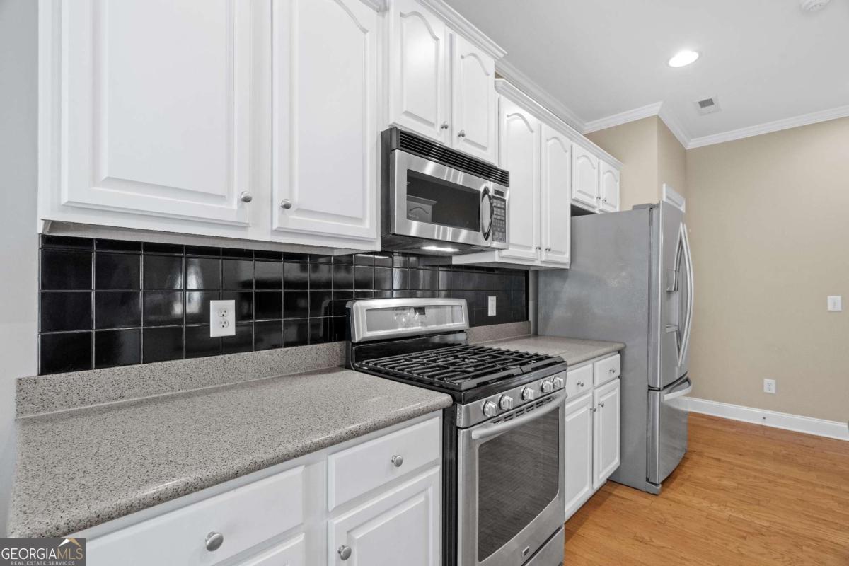 112 Bristol Place Se Property Photo 17
