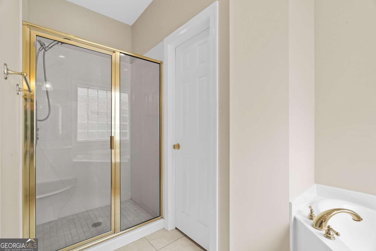 112 Bristol Place Se Property Photo 27