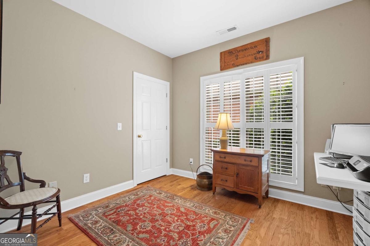 112 Bristol Place Se Property Photo 32
