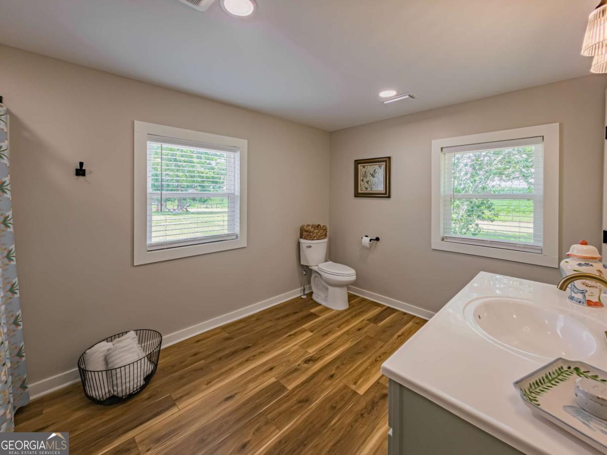 950 Crawley Road Property Photo 39