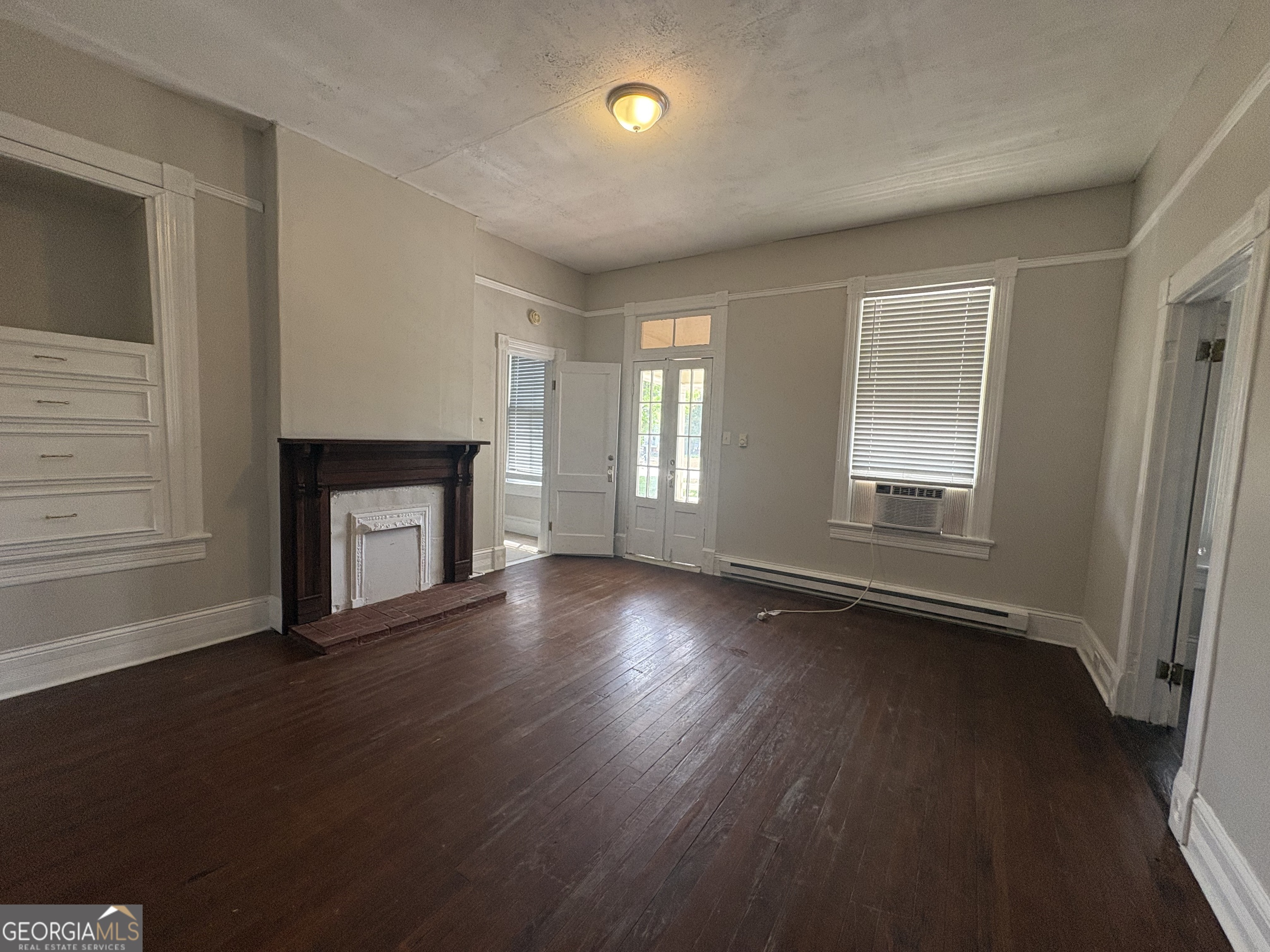 895 Mulberry Street Property Photo 8