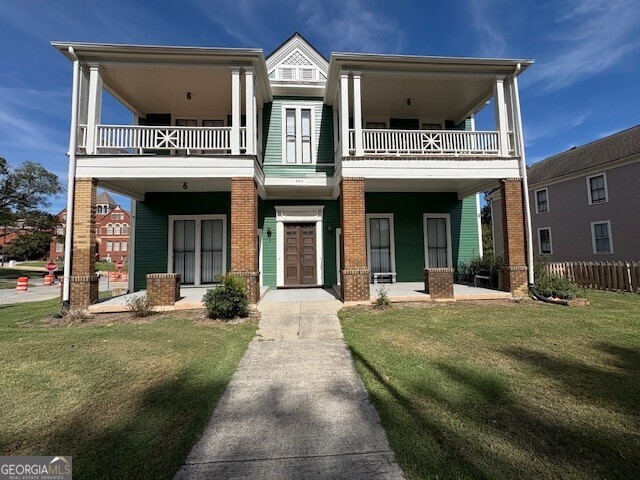 895 Mulberry Street Property Photo 9