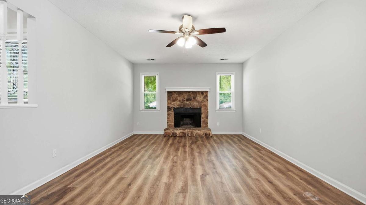 248 Helen Drive Nw Property Photo 5
