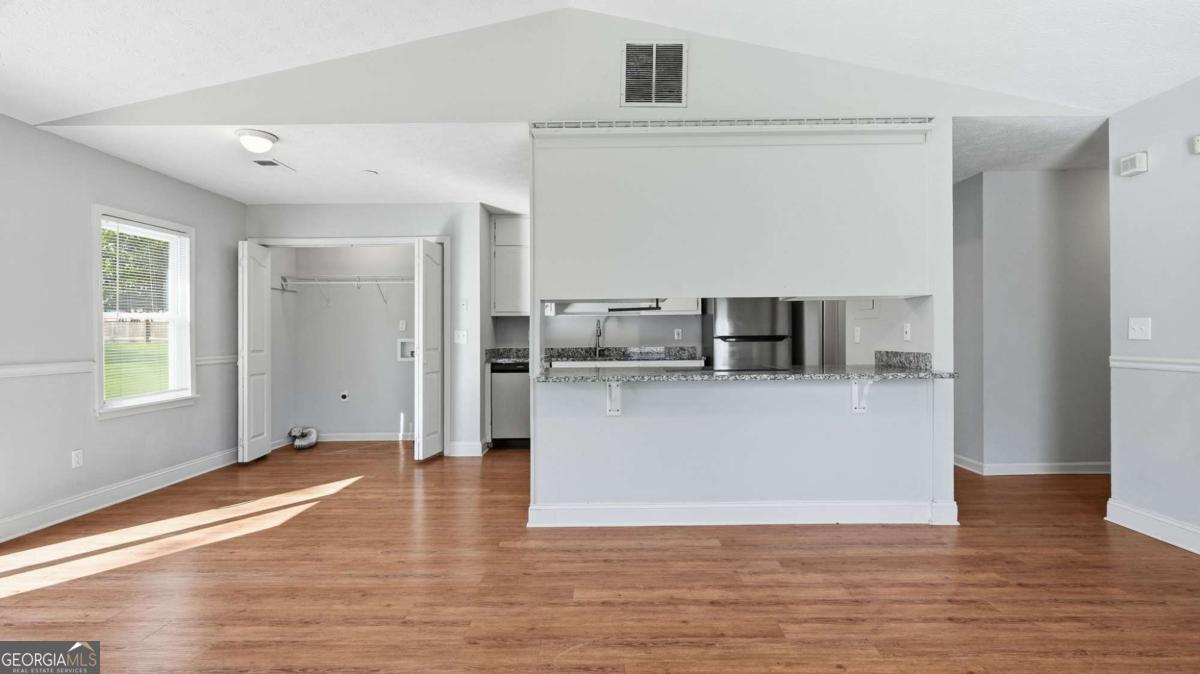 248 Helen Drive Nw Property Photo 10