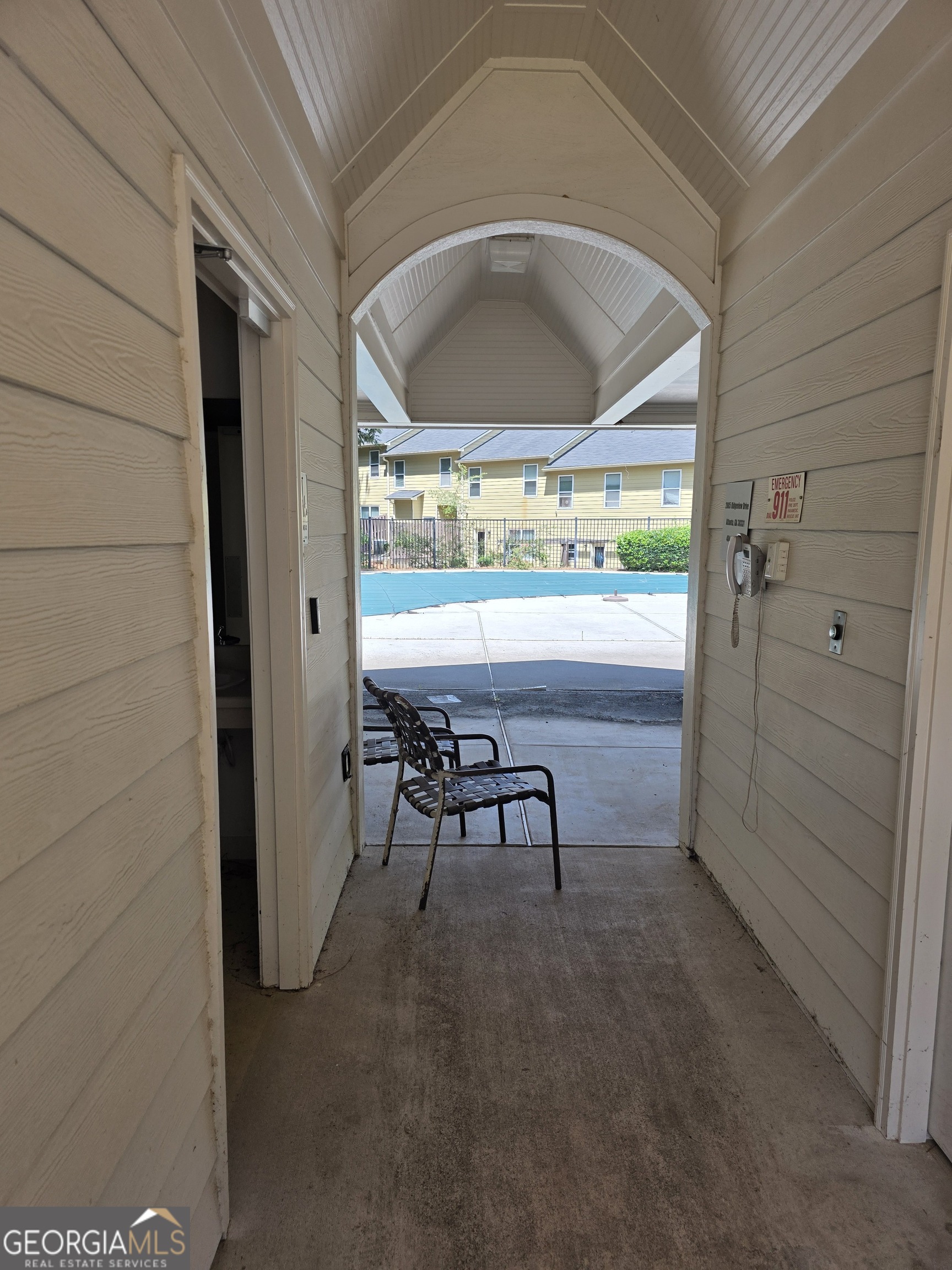 2873 Ridgeview Drive Sw Property Photo 3