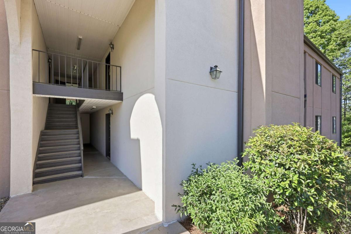605 Candler Street # B13 Property Photo 2