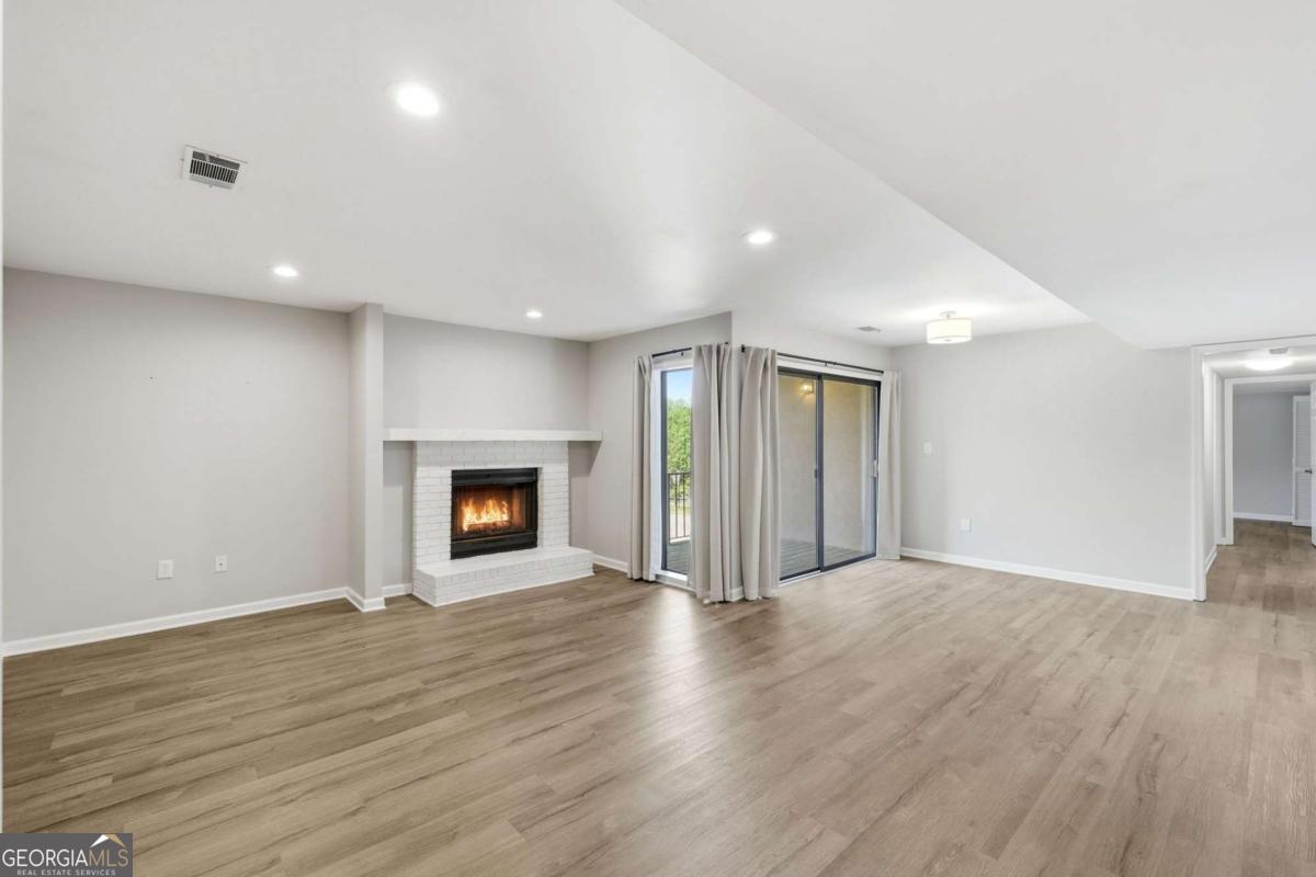 605 Candler Street # B13 Property Photo 5