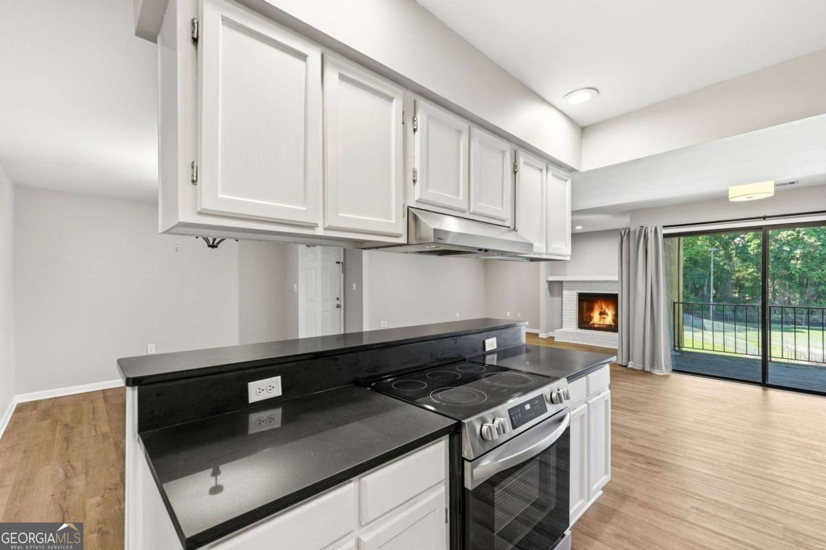 605 Candler Street # B13 Property Photo 15