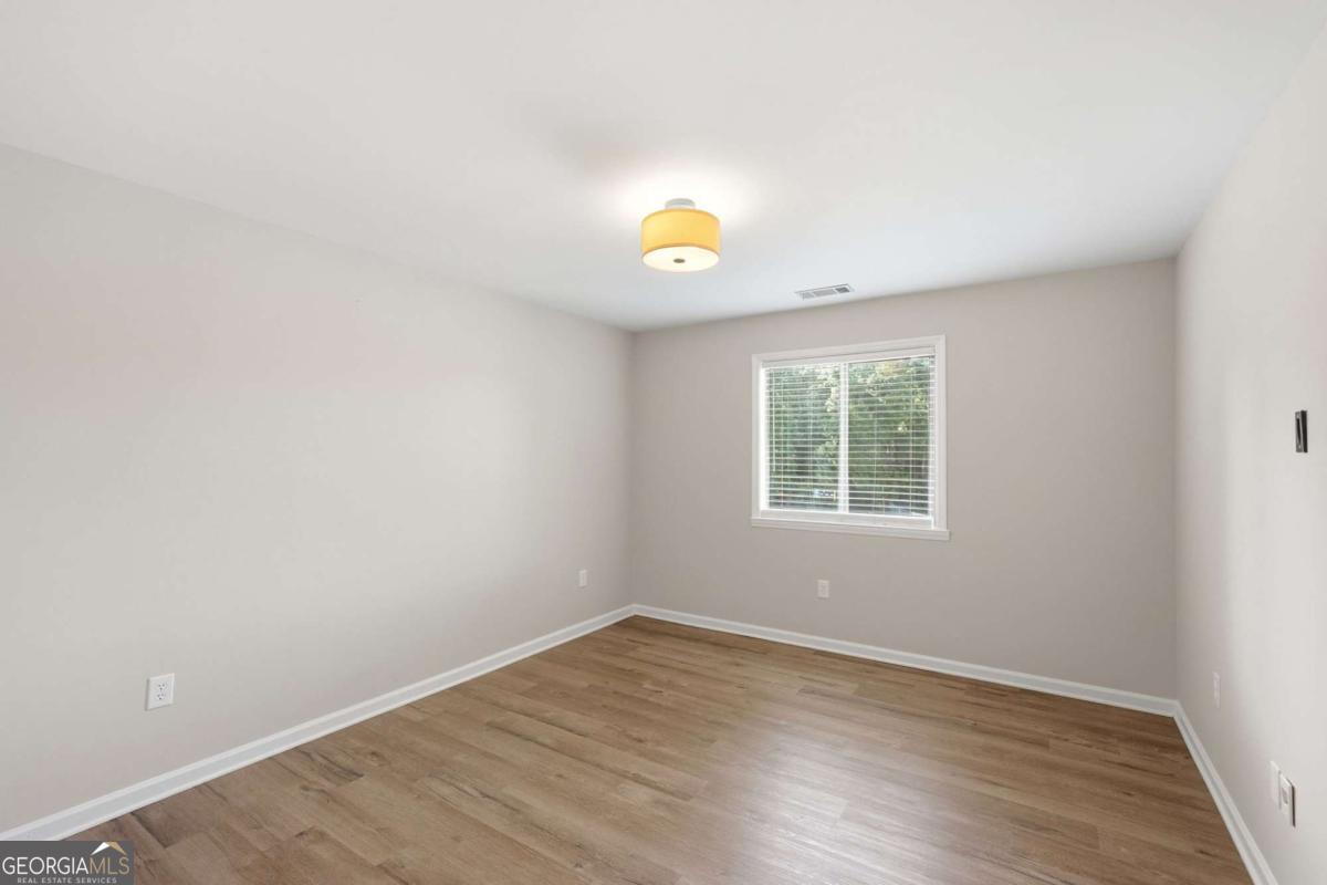 605 Candler Street # B13 Property Photo 17