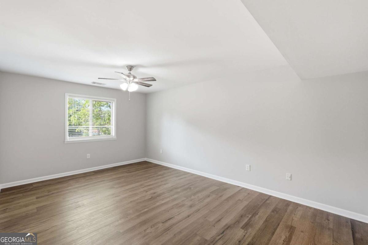 605 Candler Street # B13 Property Photo 19