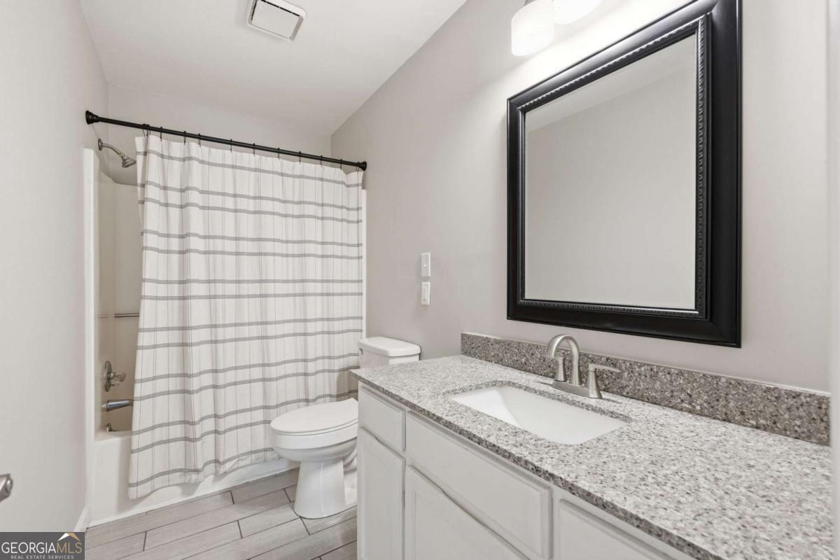 605 Candler Street # B13 Property Photo 22