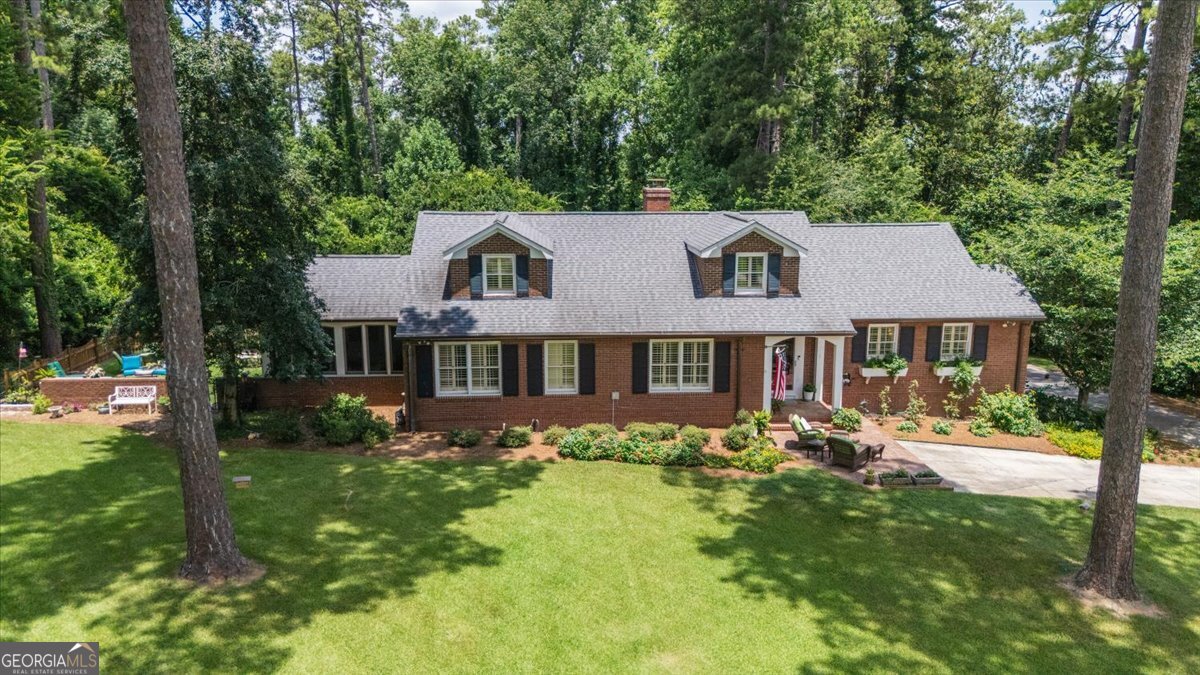 3003 High Point Drive Property Photo 1
