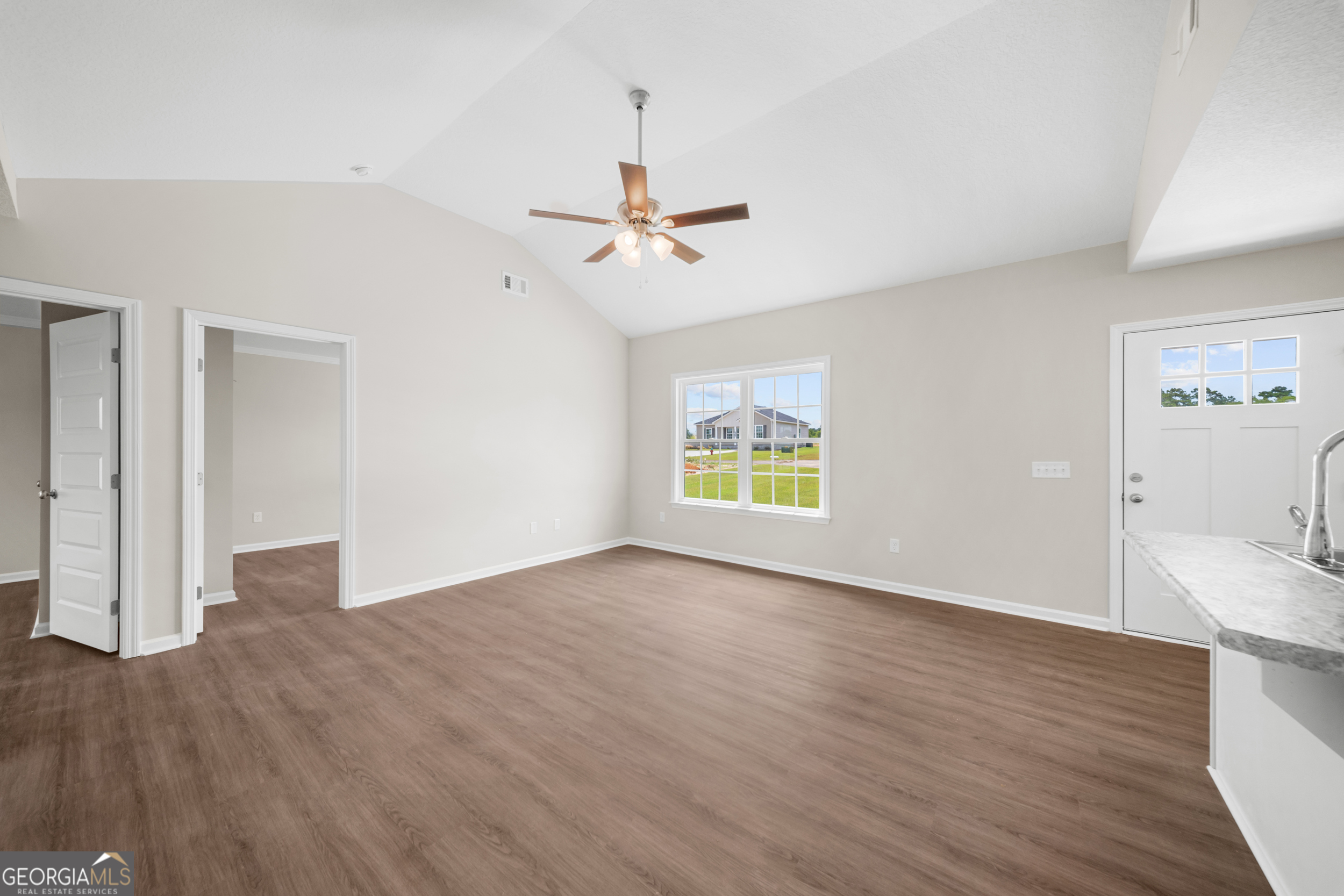 514 Nickies Way Property Photo 4