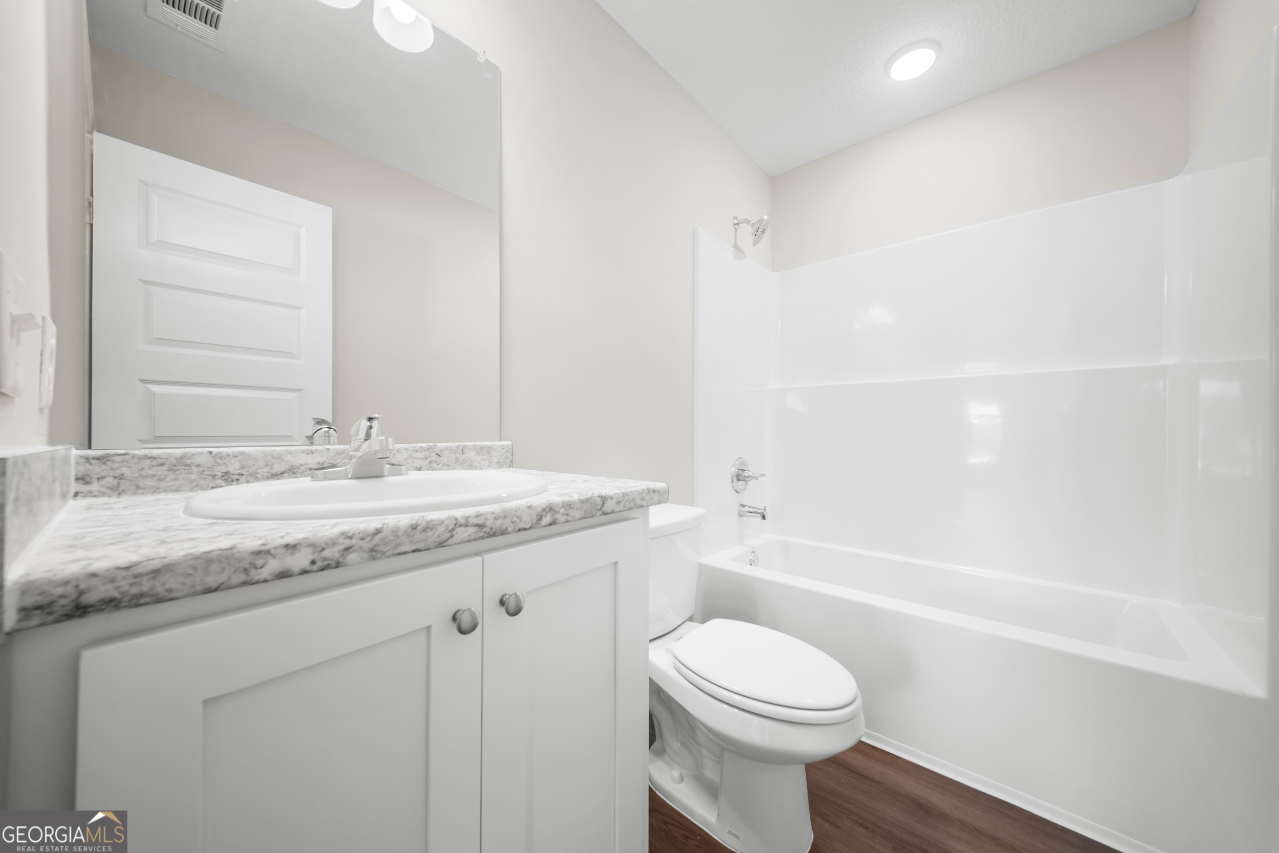 514 Nickies Way Property Photo 13