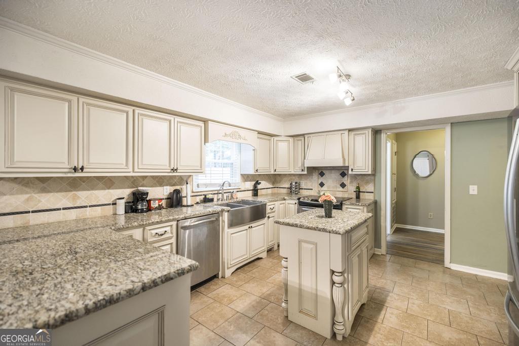208 Shenandoah Trail Property Photo 14