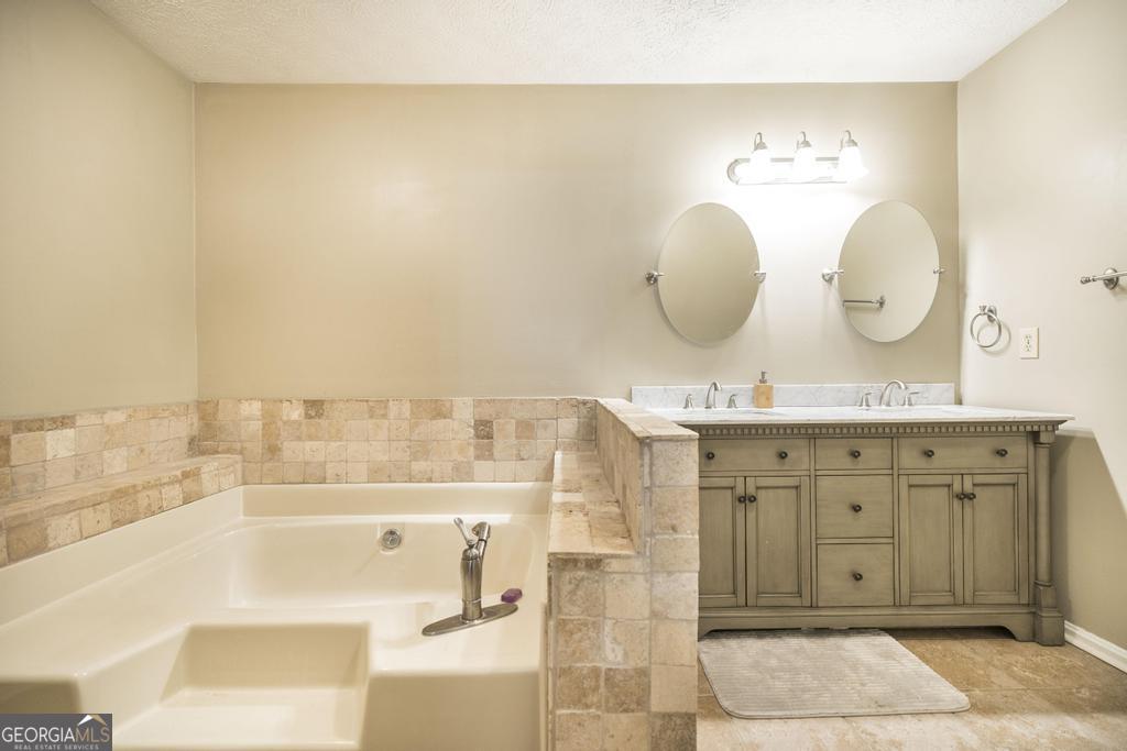 208 Shenandoah Trail Property Photo 25