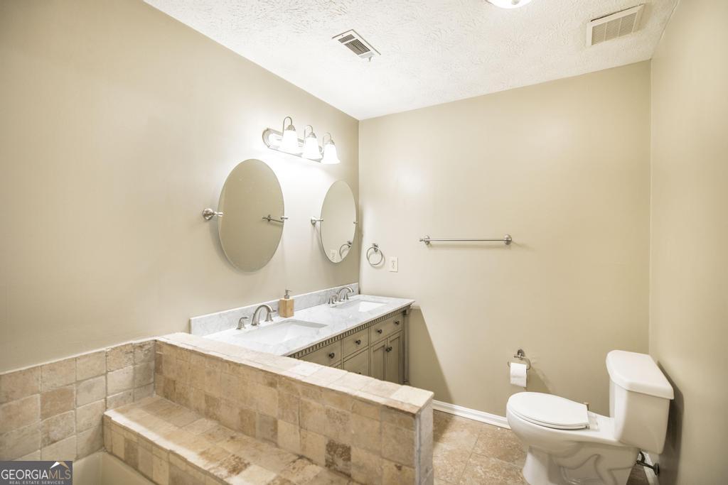 208 Shenandoah Trail Property Photo 26