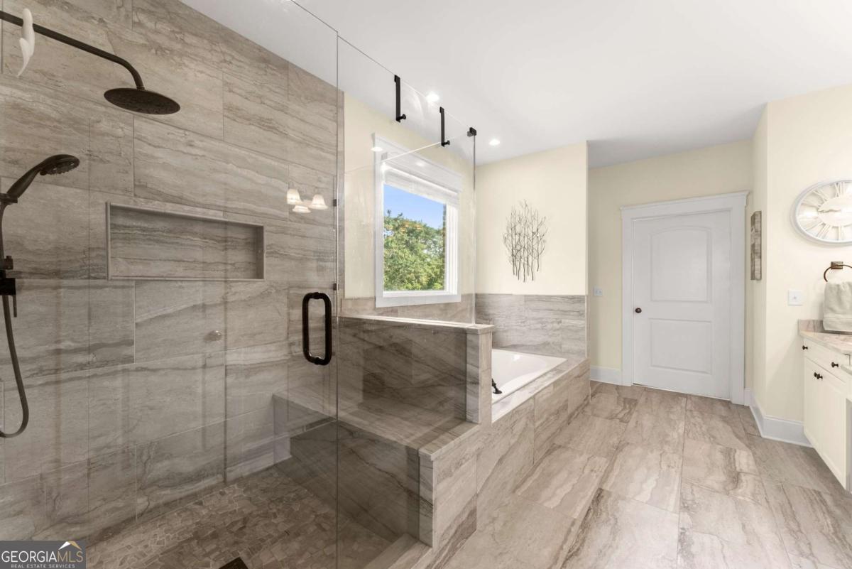526 Orchard Drive Property Photo 29