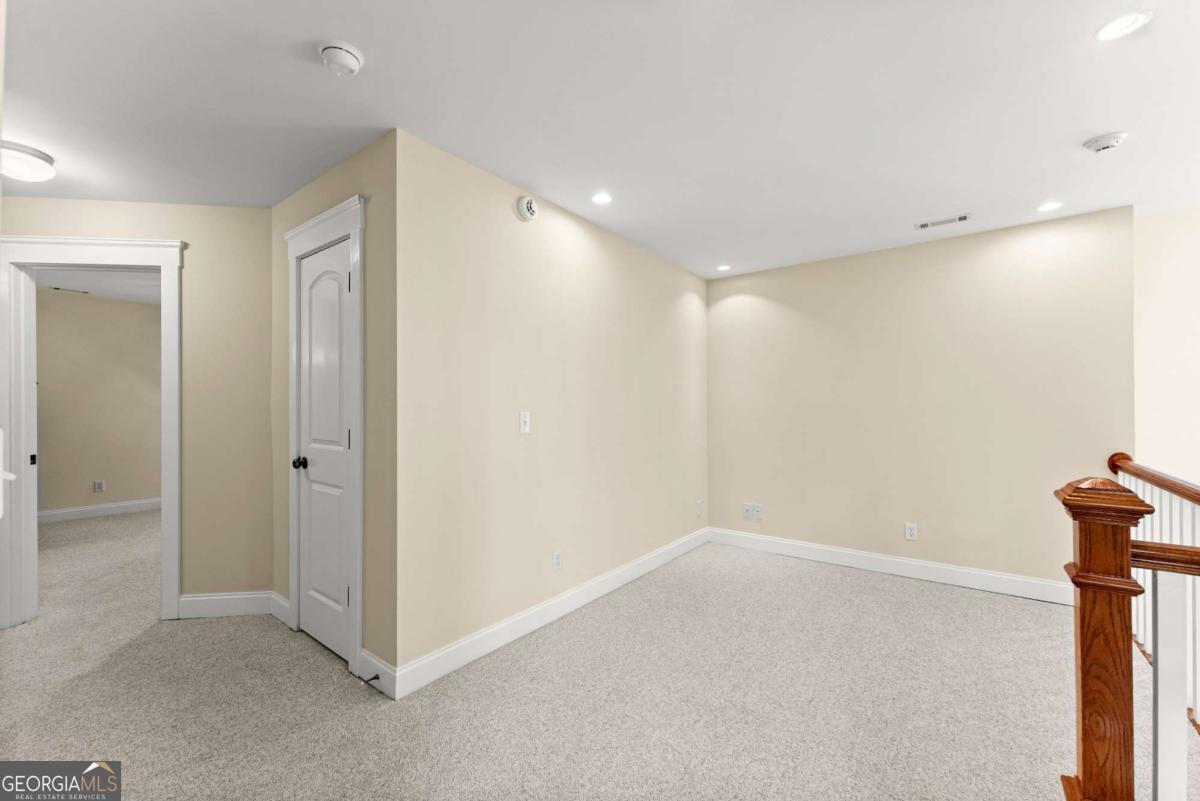526 Orchard Drive Property Photo 36