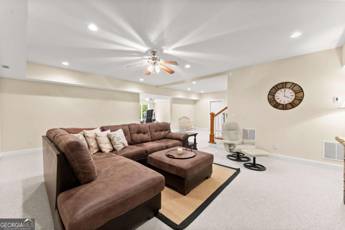 526 Orchard Drive Property Photo 49