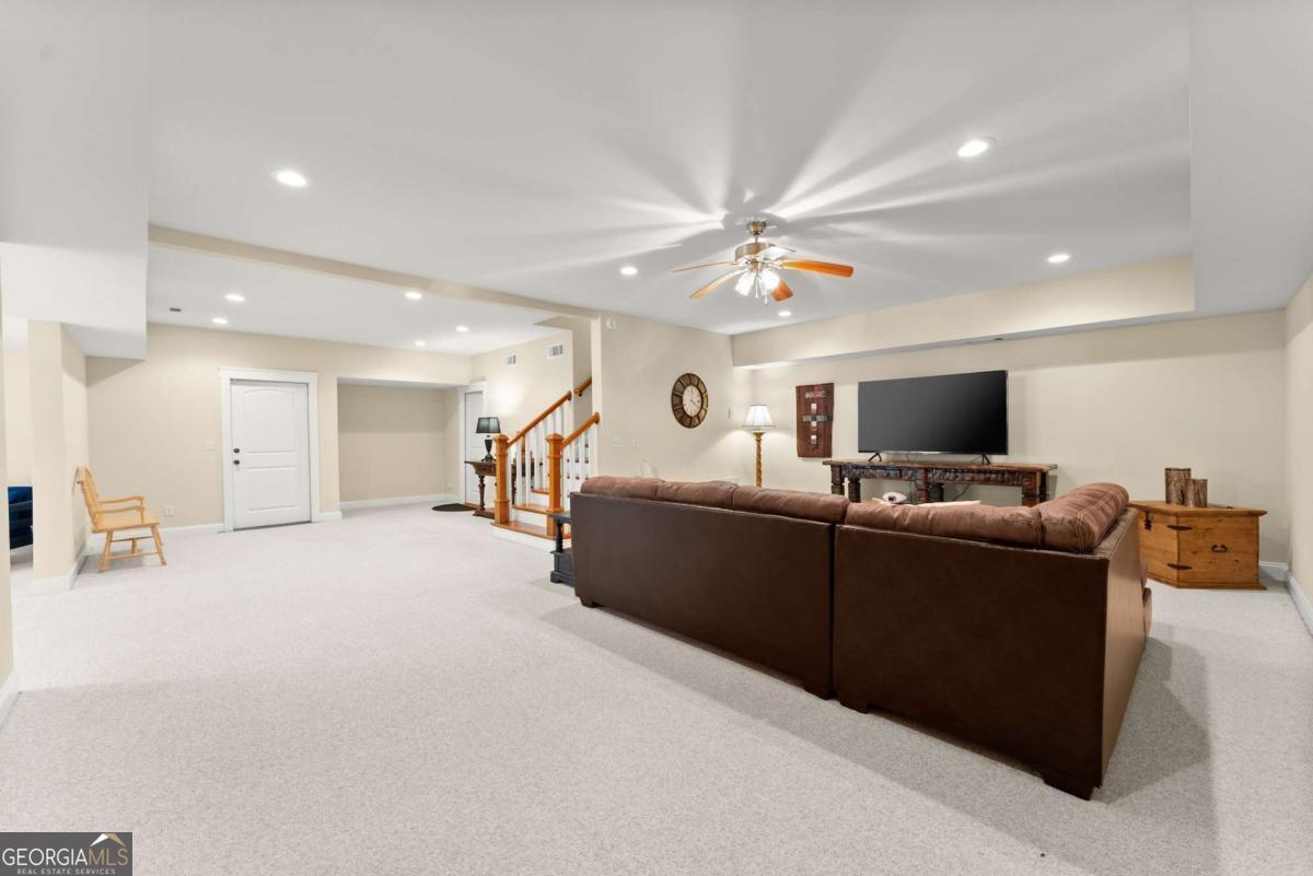 526 Orchard Drive Property Photo 50