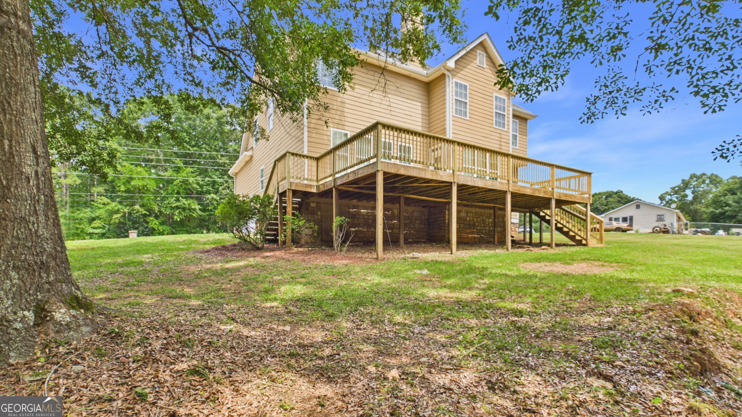 450 E End Road Property Photo 11