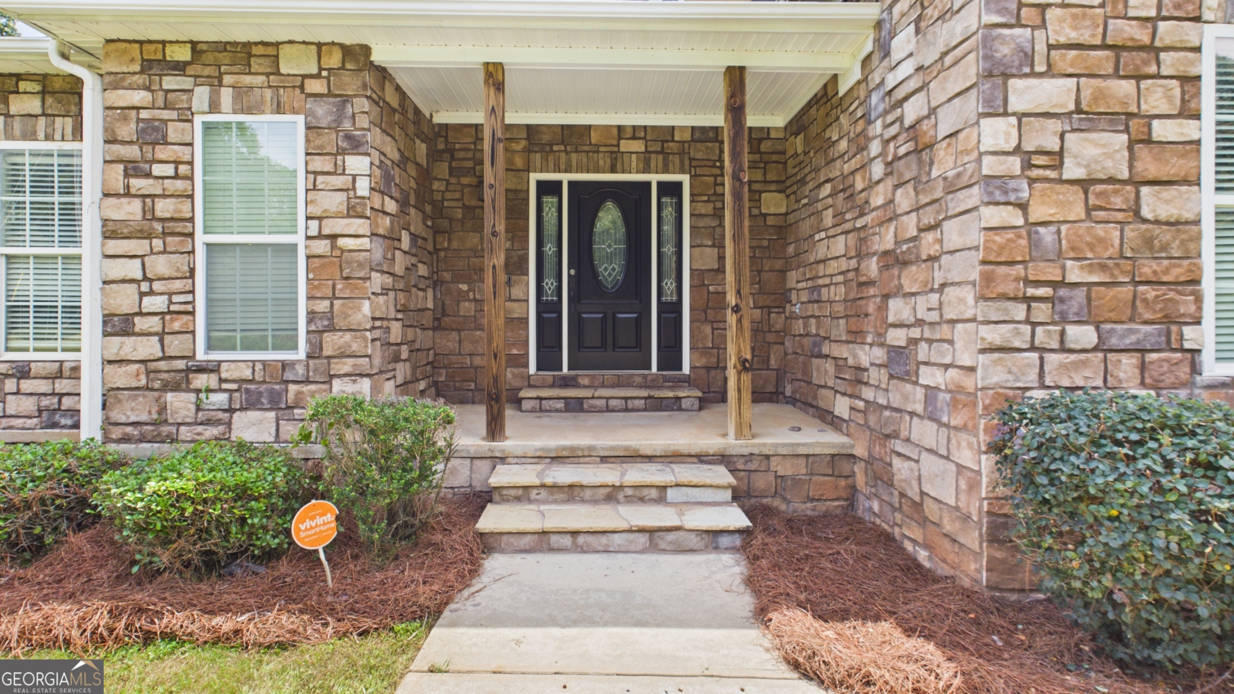 450 E End Road Property Photo 18