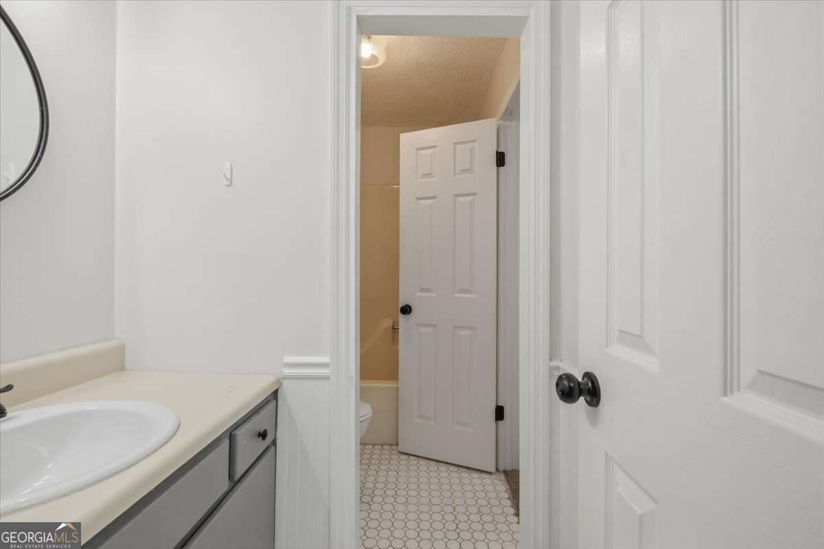591 Old Taylorsville Road Property Photo 17