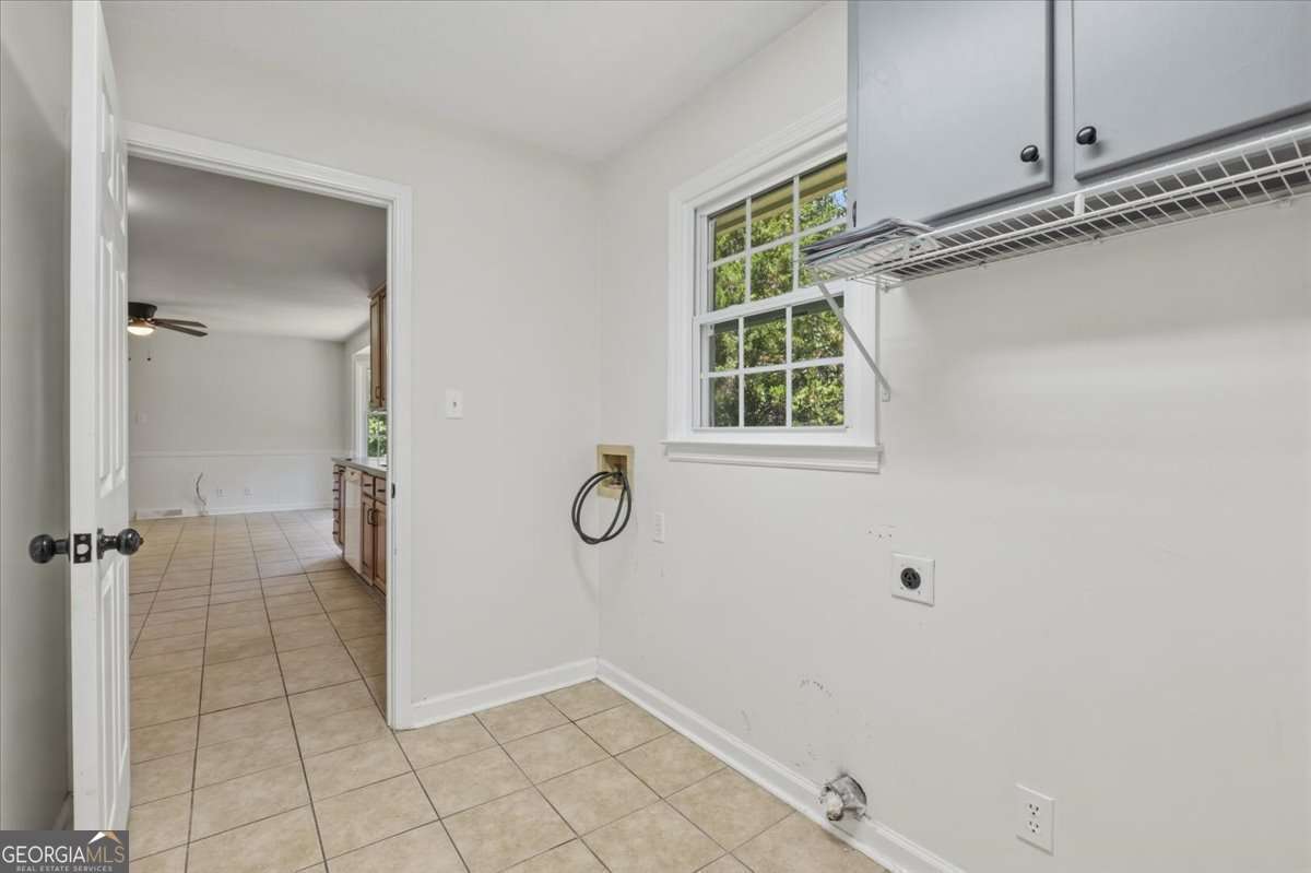 591 Old Taylorsville Road Property Photo 18