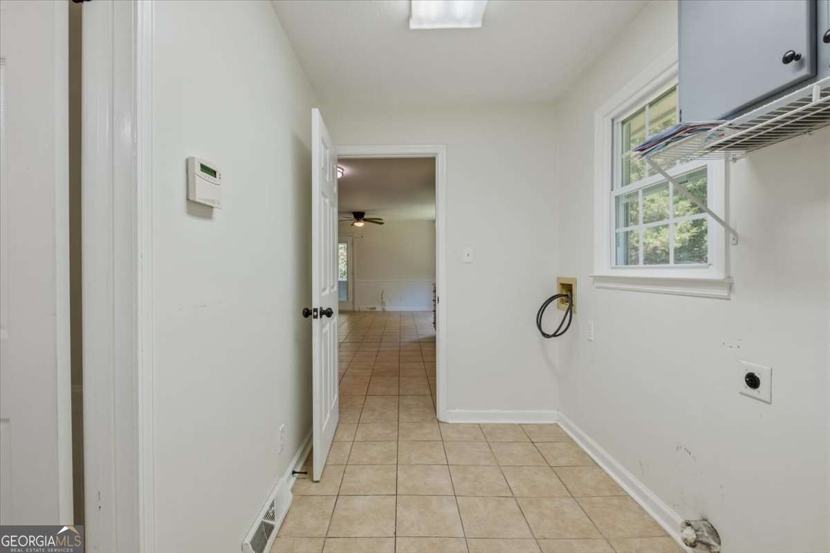 591 Old Taylorsville Road Property Photo 19