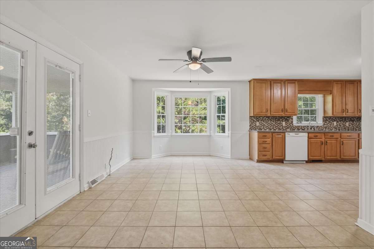 591 Old Taylorsville Road Property Photo 25