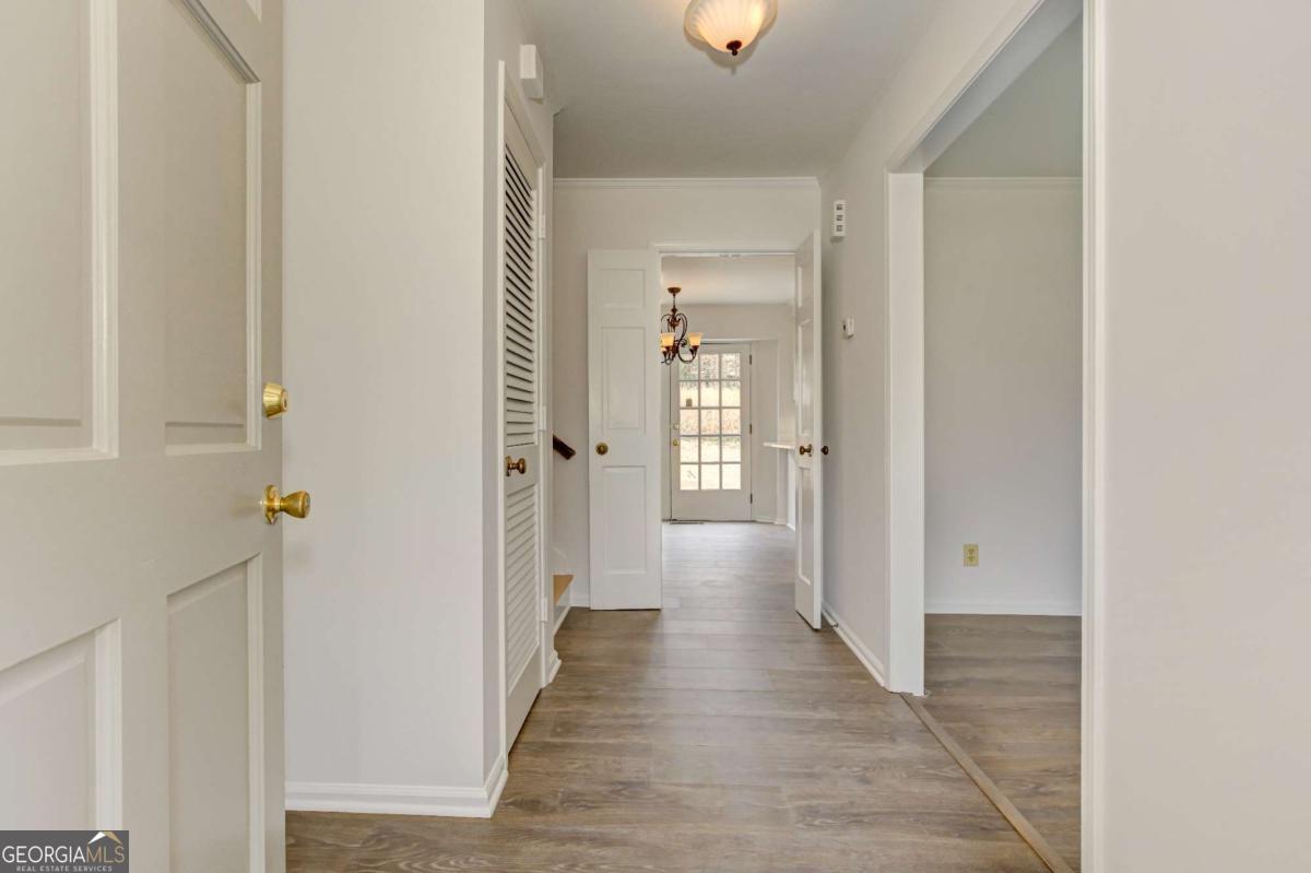 1257 Witham Drive Property Photo 14